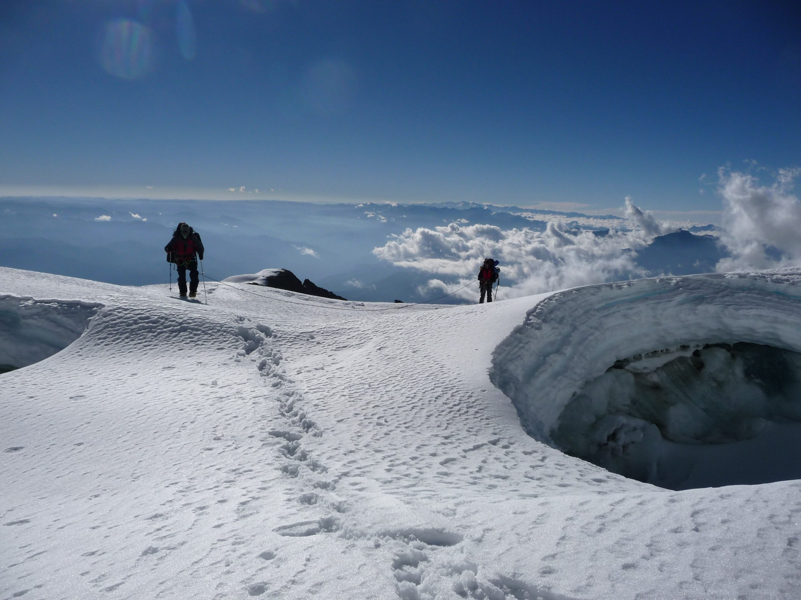 Ascent of Ancohuma in 5 days with Thaki Travel